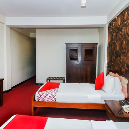 Отель Omega Regency Коломбо Экстерьер фото